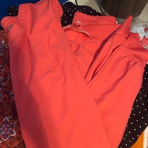 Size SMALL-Med Couture Insight-coral scrub SET